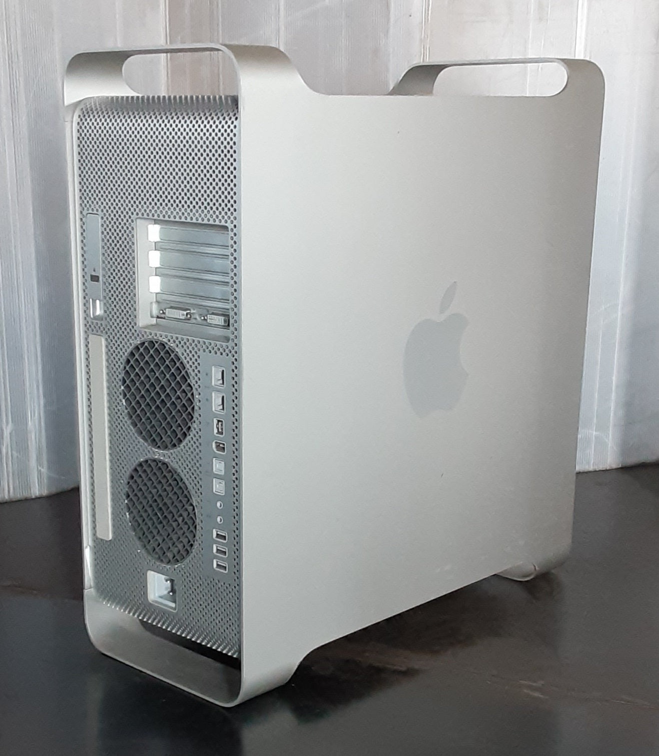 アップル やわらかい Apple Mac G5 デスクトップパソコン 通電確認済