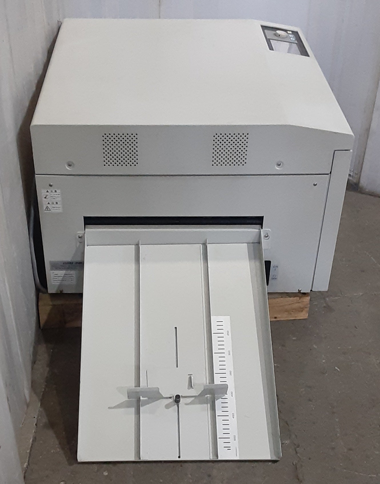 中古 岩崎通信機 ELEFAX LP-610XE デジタル製版機 菊四裁・A3W判対応